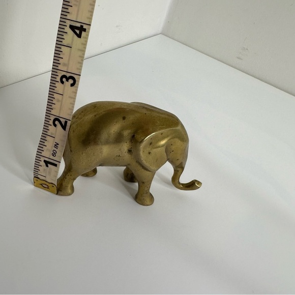 Brass Lucky Elephant with Trunk Down Vintage figurine - Picture 8 of 9